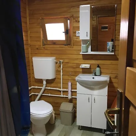 Brvnara Ruska Sauna Chalet *